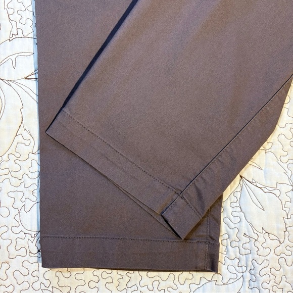 NIKE Dri- Fit Flat Front Classic Pants in Gray Mens Size 34x30 - Picture 5 of 13